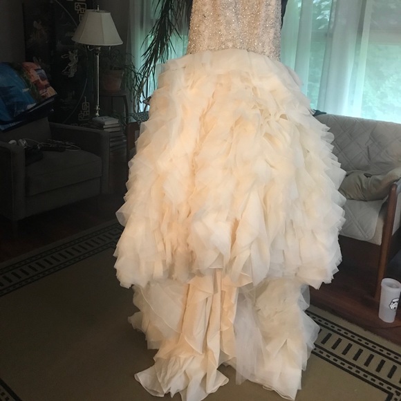 Danielle Caprese Bridal Gown - Picture 6 of 8